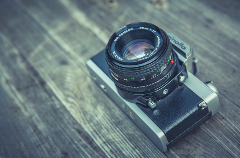 primes vs zoom lenses size