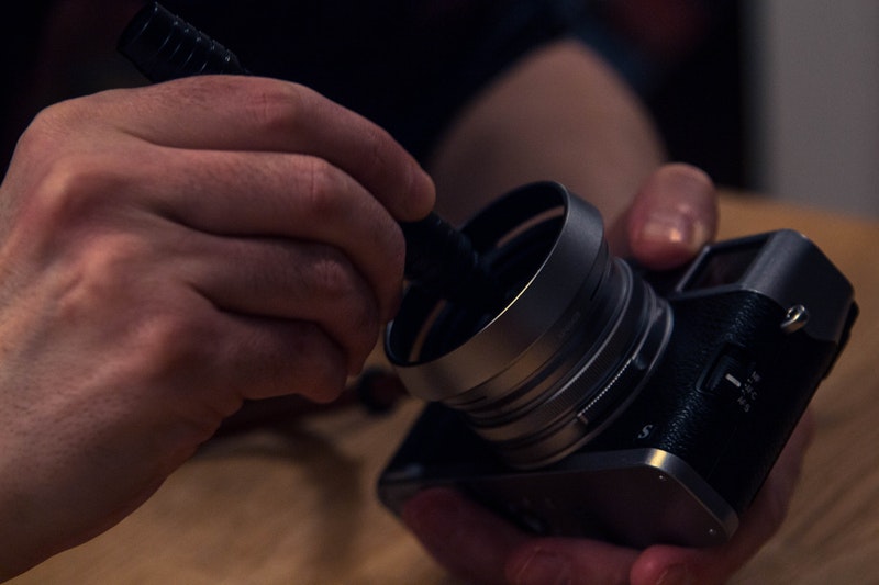 how to clean a camera lens vso small
