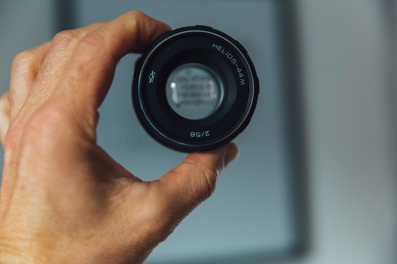 how to clean a camera lens vso small